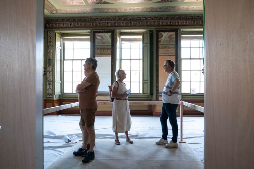 Dag van de Bouw Binnenhof 2025: bezoekers in kabinet Willem V
