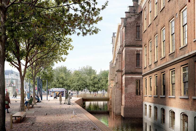 Impressie van het Buitenhof met rechts de Raad van State en de nieuwe Hofgracht met brug